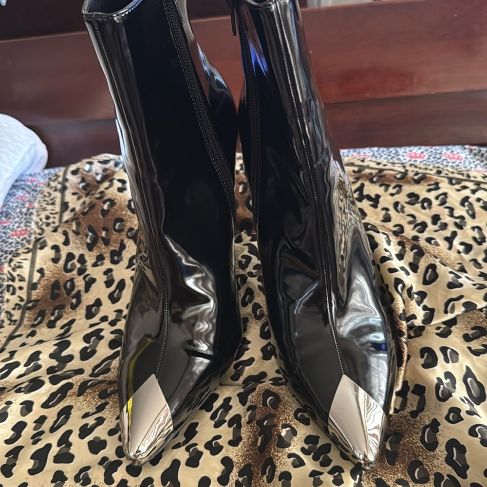 Inc booties worn once Size 91/2  4 inch heels
